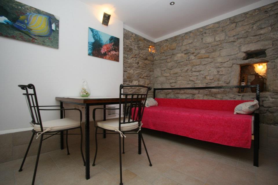 Apartman Pundinica Каштела Экстерьер фото